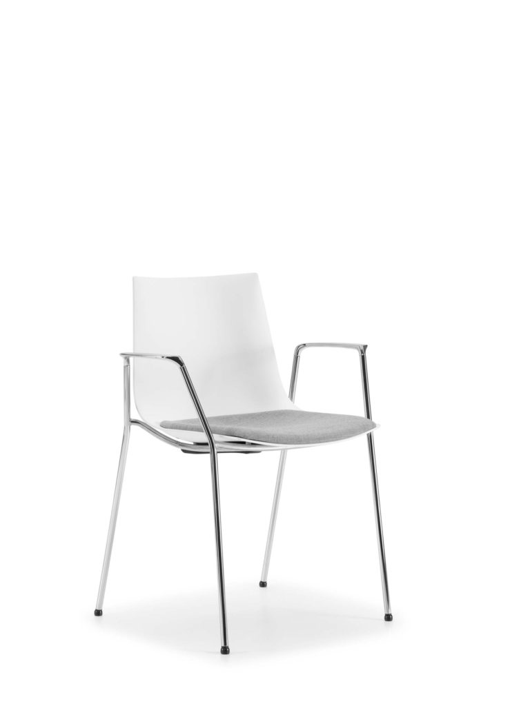 34: Elegant und bequem mit flexibler Sitzschale – in vielen Gestell- und Polstervarianten