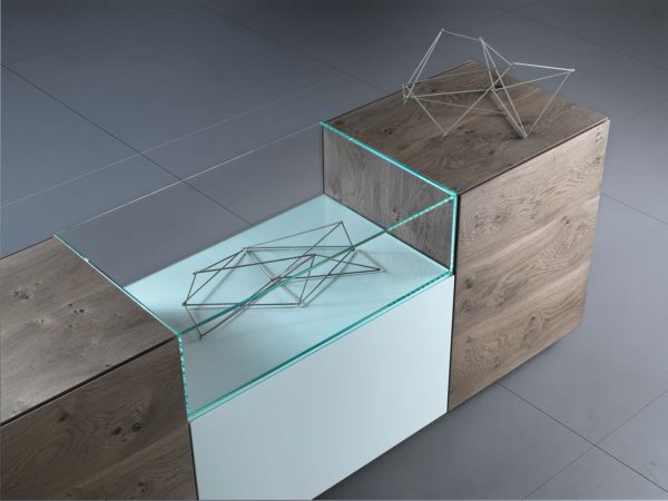 21: Glaseinsatz macht das Sideboard einfach schön und einzigartig